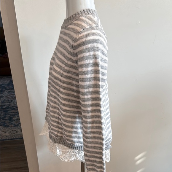SO XS Gray and White Crew Neck Sweater with Lace Trim - Picture 6 of 10